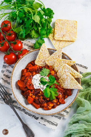 🥫🍅🥑 December Is a Perf Month For This Hearty Sweet Potato Chili With Red Beans And Lots of Fritos