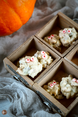 👻👻👻 This Halloween Save Some Time And Energy And Make These Easy + Quick Rice Krispy Ghosts