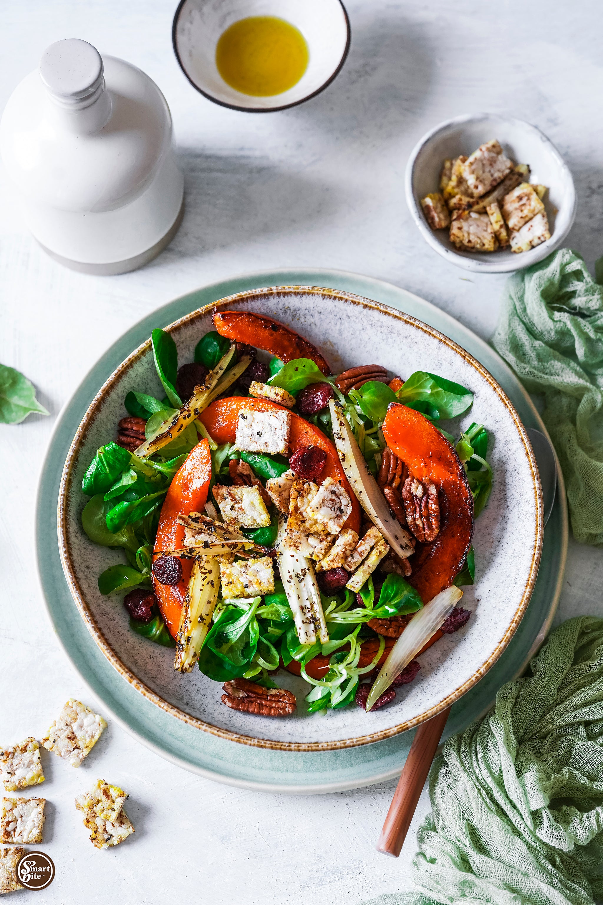 🎃🍂🥗 Anything Summer Can Do, Fall Can Do Better: This Pumpkin Salad With Cranberries Proves It