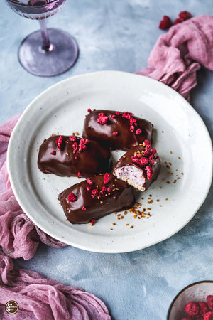 How to Win Valentine's Day Whether You're Single Courting or Taken (HINT: Make these V-Day Bounty Bars)