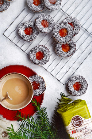 This Healthy (And Quick) Take on Linzer Cookies Is Here to Save the Holidays
